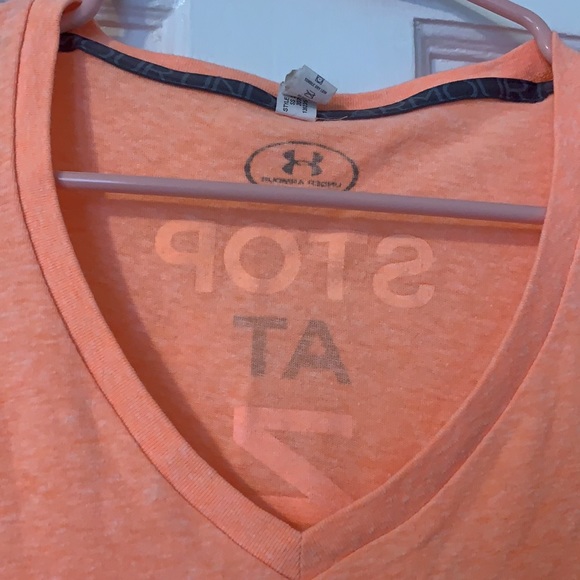 Under Armour Fitted V-Neck - Picture 2 of 4